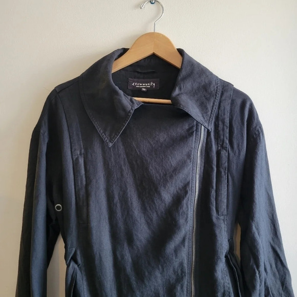 Aritzia Community Lightweight Jacket With Organic Linen - Picture 4 of 16